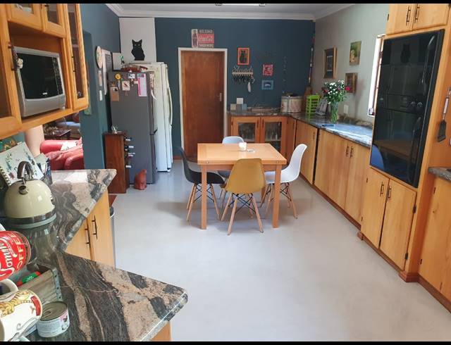 5 BEDROOM HOUSE FOR SALE IN PEBBLE ROCK GOLF VILLAGE